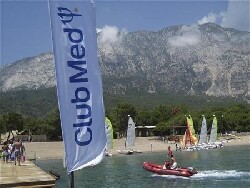 Club Med : le titre grimpe, apr�s les r�sultats semestriels