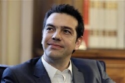 Tsipras applaudi au Parlement européen, l'Eurogroupe lance un ultimatum