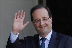 Hollande, satisfait des propositions grecques, veut conclure un accord