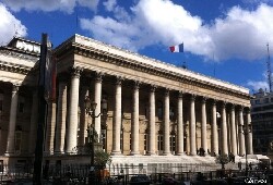 La place financière de Paris veut sauter sur l'occasion du 'Brexit' La place financière de Paris veut sauter sur l'occasion du 'Brexit'