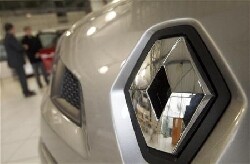 Renault en tête du Cac, porté par Crédit Suisse Renault en tête du Cac, porté par Crédit Suisse