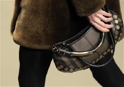 LVMH s'offre un manteau à deux milliards d'euros LVMH s'offre un manteau à deux milliards d'euros