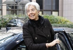 Christine Lagarde maintenue  la tte du FMI