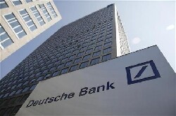 Deutsche Bank poursuit sa chute mais ne prvoit pas d'augmentation de capital