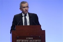 LVMH porte plainte pour « chantage » contre Hermès